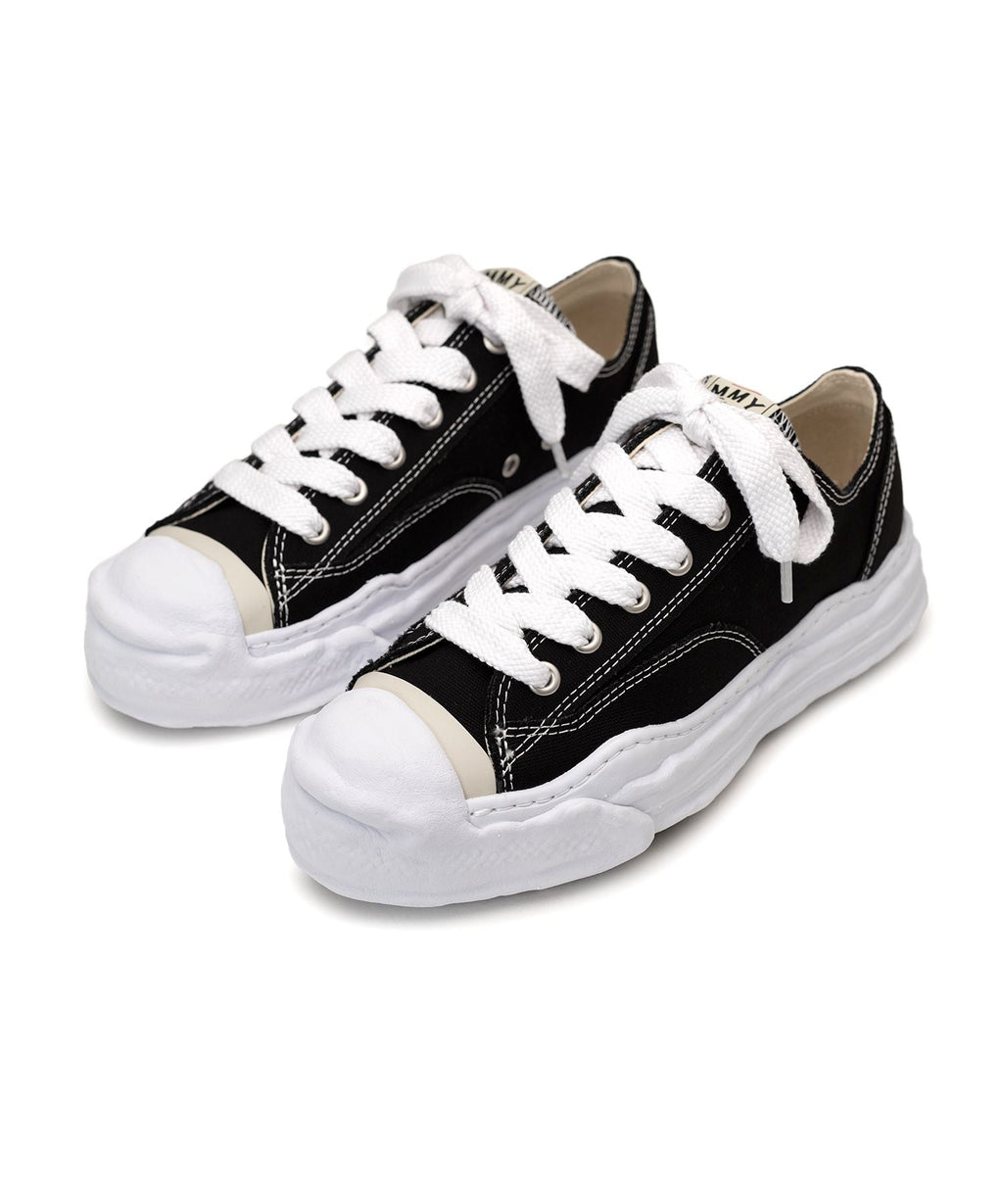 "Aeson Low Top" Sneaker